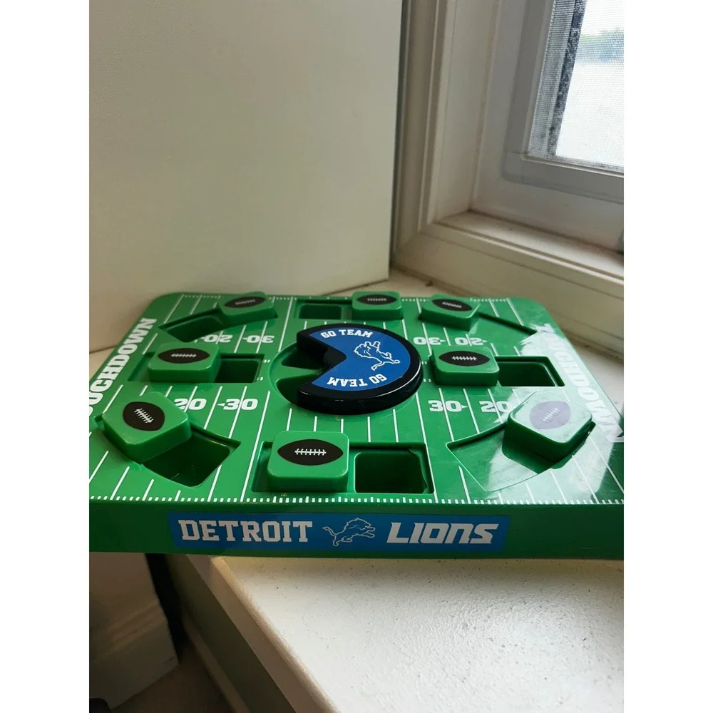 Pets First NFL Detroit Lions football interactive dog puzzle      Platter 14x11